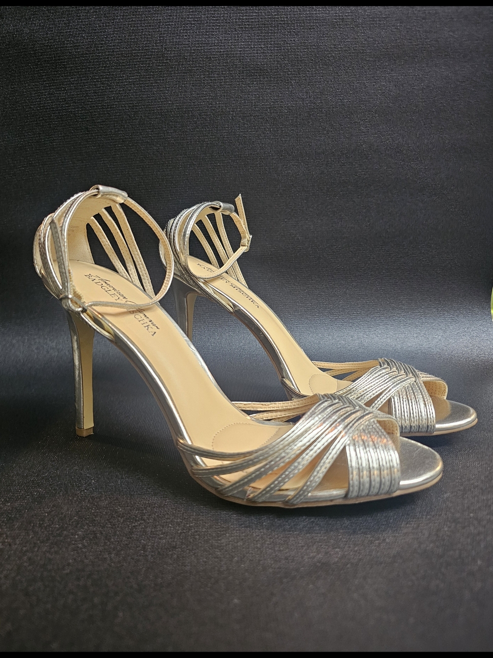 Badgley Mischka American Glamour Silver Metallic  Strappy Heels 10